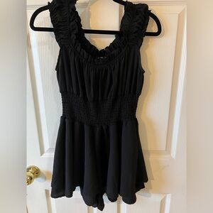 Pie in the Sky Black Ruffled Sleeveless Romper 3” shorts size Medium